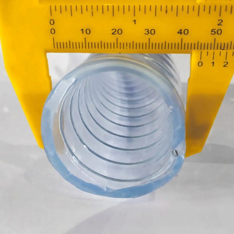 Фото 3. Пищевой армированный шланг НД прозрачный (1 1/4, внутренний диаметр 38 мм)