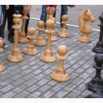 Шахматные фигуры для улицы