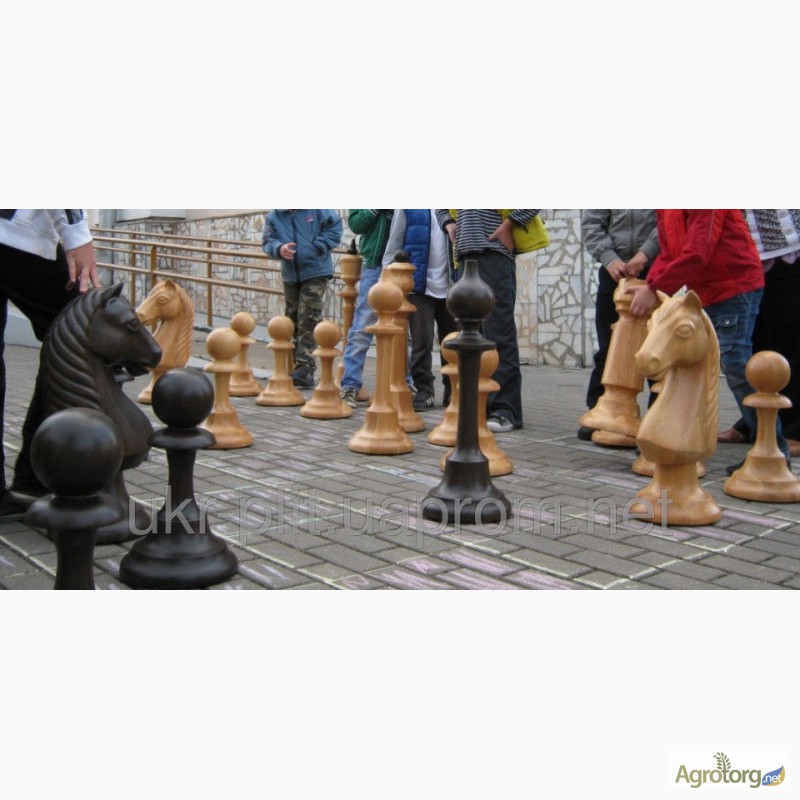 Фото 3. Шахматные фигуры для улицы