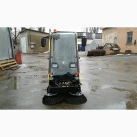 Подметально-уборочная машина KARCHER lcc1