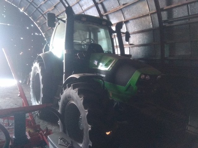 Трактор DEUTZ-FAHR Agrotrac 620, год 2016, наработка 900