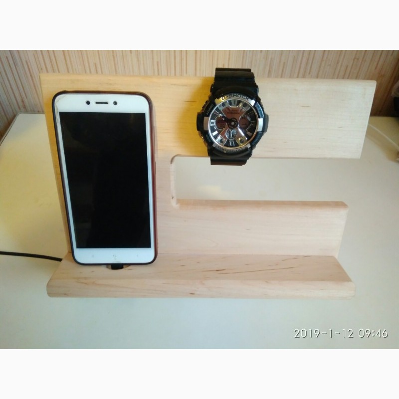 Подставка для мобильного телефона деревянная