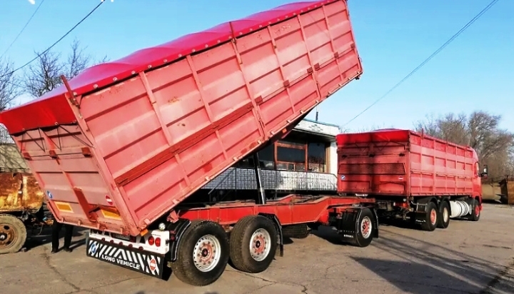 Фото 2. Спеціалізований вантажний самоскид зерновоз Volvo FH12
