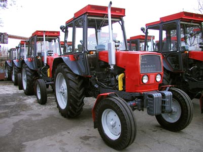 ТРАКТОР ЮМЗ-8244, 2 и ТРАКТОР ЮМЗ-6АКМ40.2 Продам новий трактор