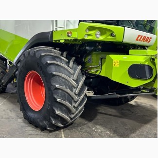 Зернозбиральний комбайн CLAAS LEXION 570