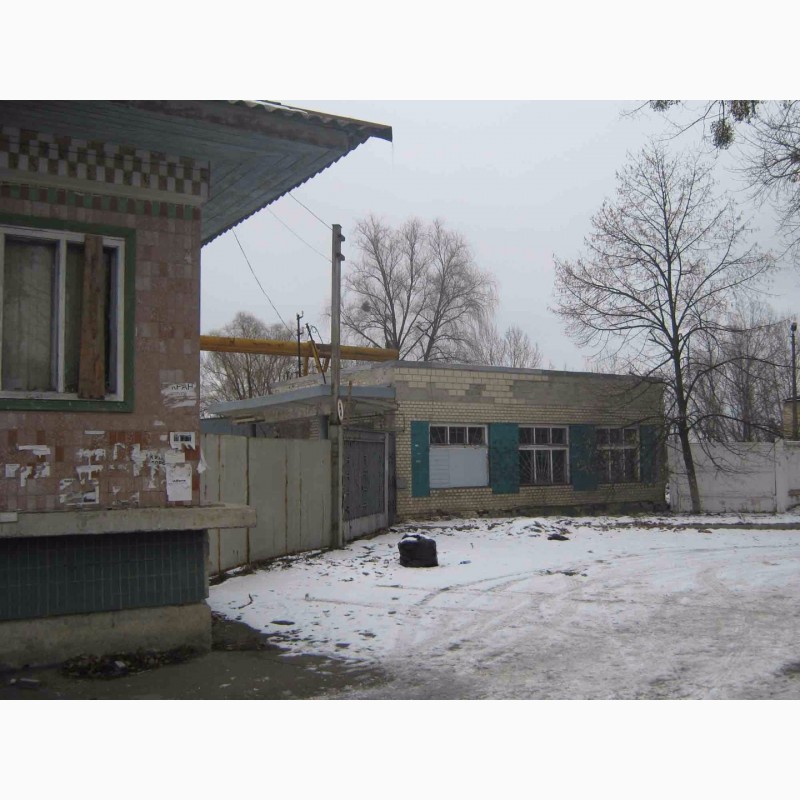 Фото 5. Продам два кирпичных зданияздания ( на фасаде ), город Ирпень, центр, Киев 9 км