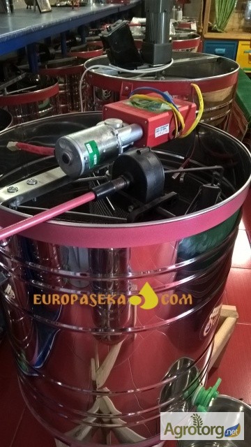 Фото 2. Медогонка Euro4Е НТЦ с поворотом кассет 4-х рамочная нержавеющая с червячным эл.приводом в