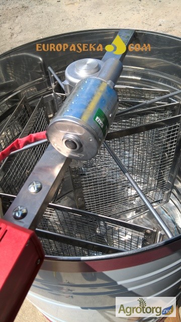 Фото 4. Медогонка Euro4Е НТЦ с поворотом кассет 4-х рамочная нержавеющая с червячным эл.приводом в