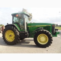 Трактор John Deere 8200