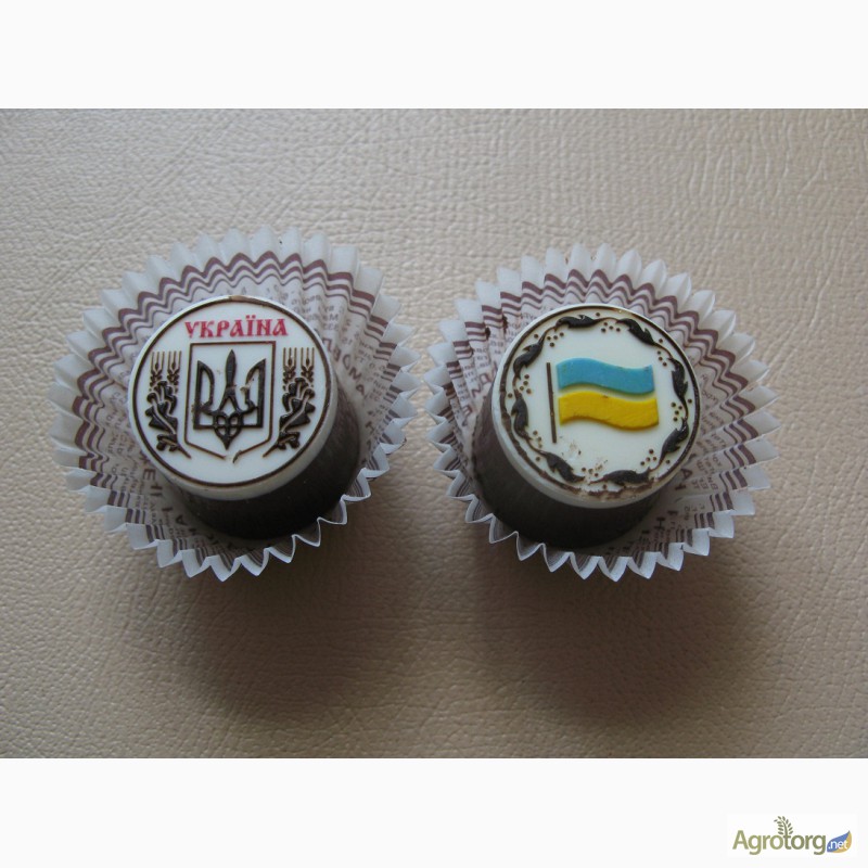 Фото 3. Шоколадные подарки с Украинской символикой