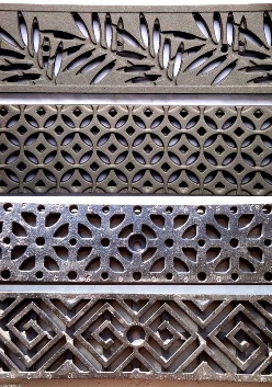 Фото 4. Решетки, ливнеприемники, плитки, ограды металлические литые, металлоборудование коровников