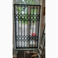 Раздвижные решетки металлические на двери, окна, балконы витрины Производство и установкa