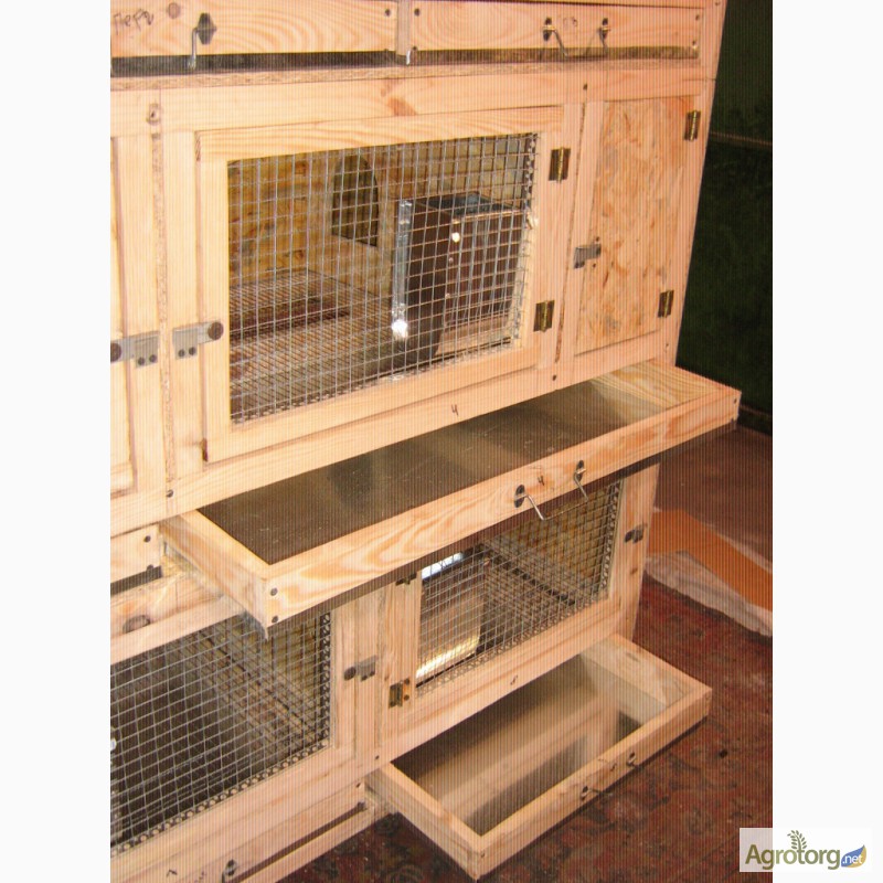 Фото 2. Купить деревянные клетки для кроликов 3 яруса
